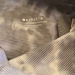 Salutations Stash Pocket Capri II- size small. Tank and Capri